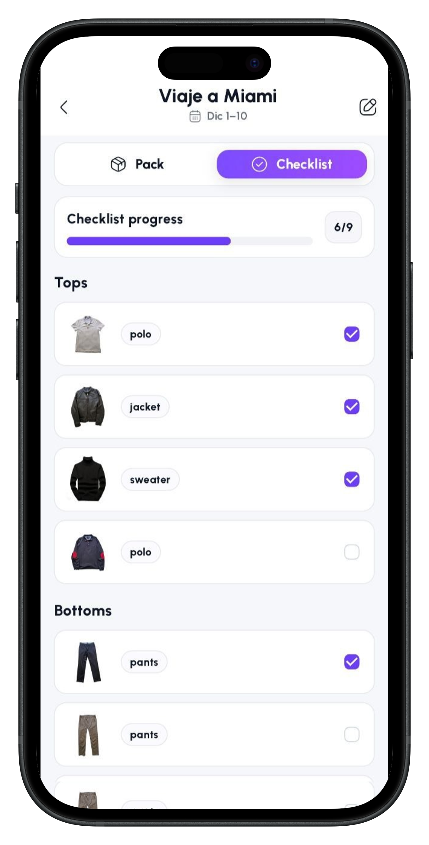 Captura de MyOutfit app mostrando la gestión de maletas y checklist de viaje.